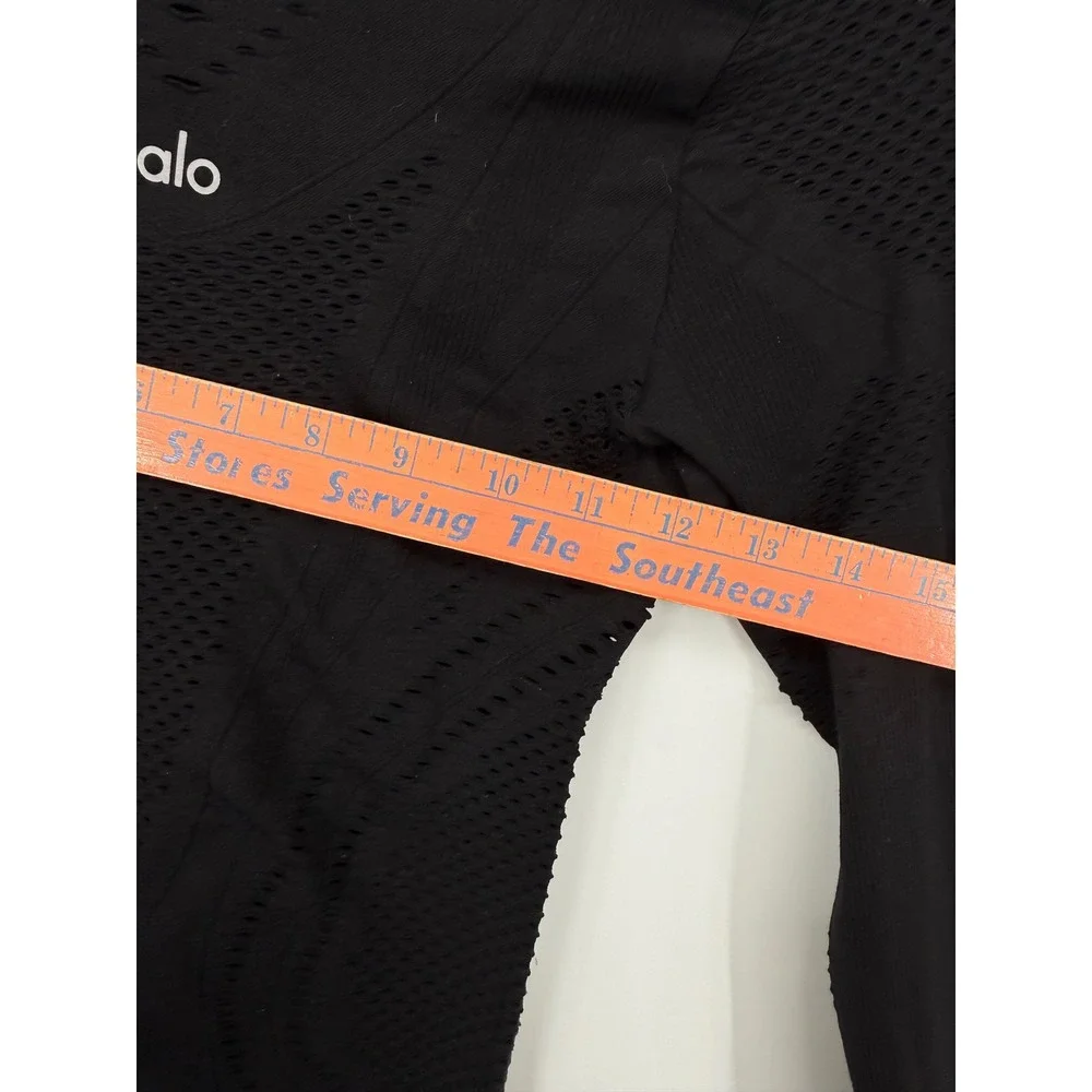 Alo Yoga Long Sleeve Top Women Small Black Seamless Perforated Thumbhole W5537R